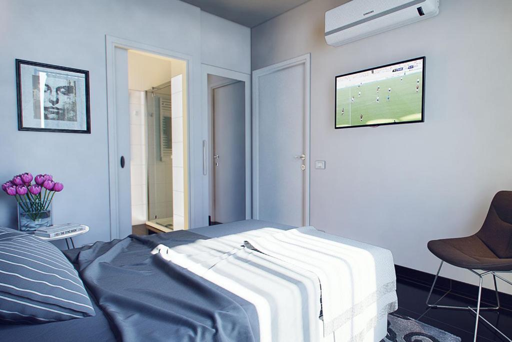 De Lollis Apartahotel